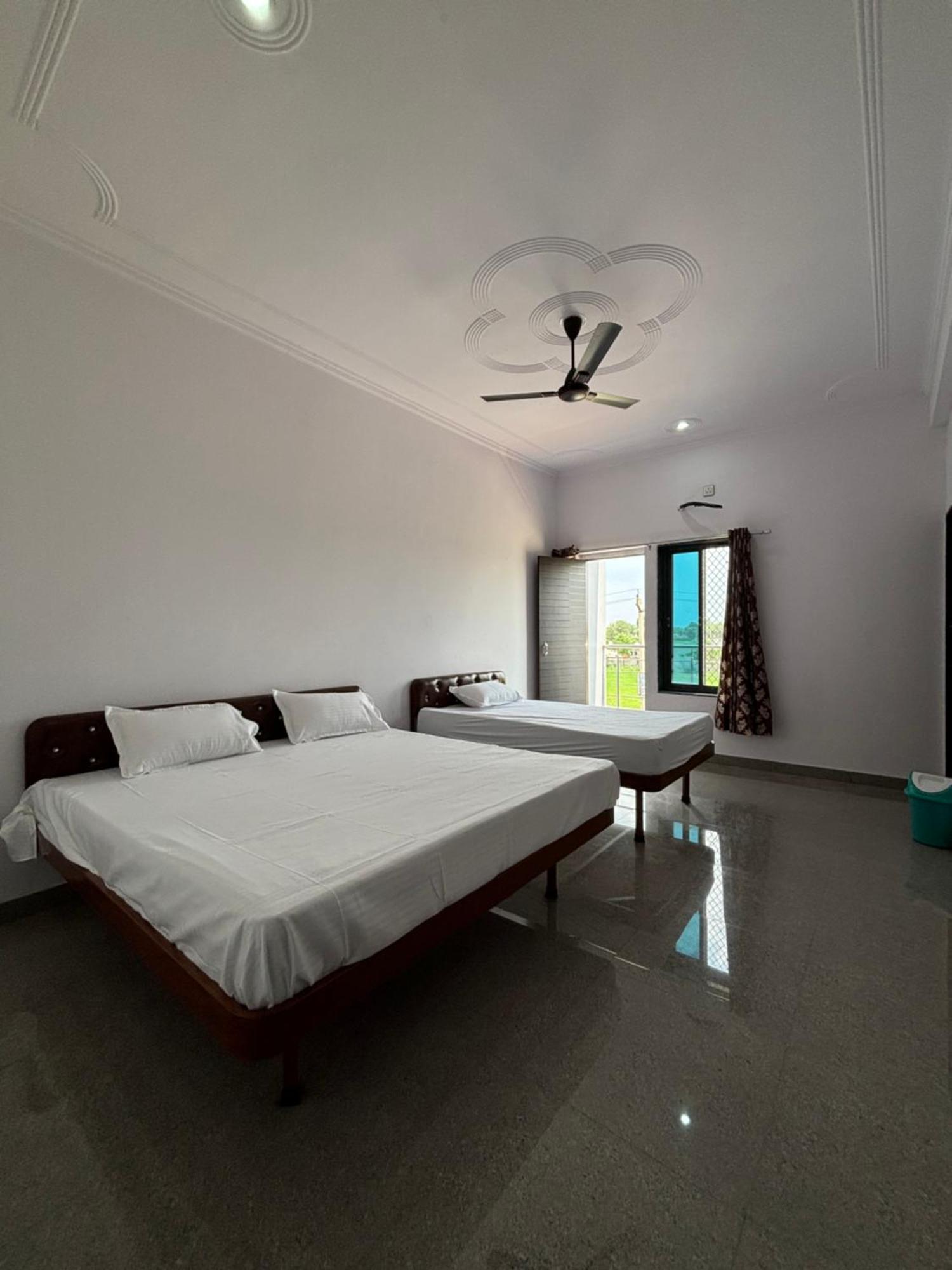 Hotel Raghunath Palace Khātu Εξωτερικό φωτογραφία