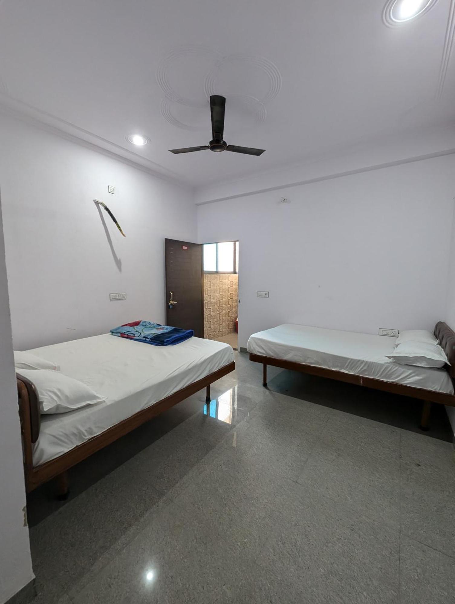 Hotel Raghunath Palace Khātu Εξωτερικό φωτογραφία