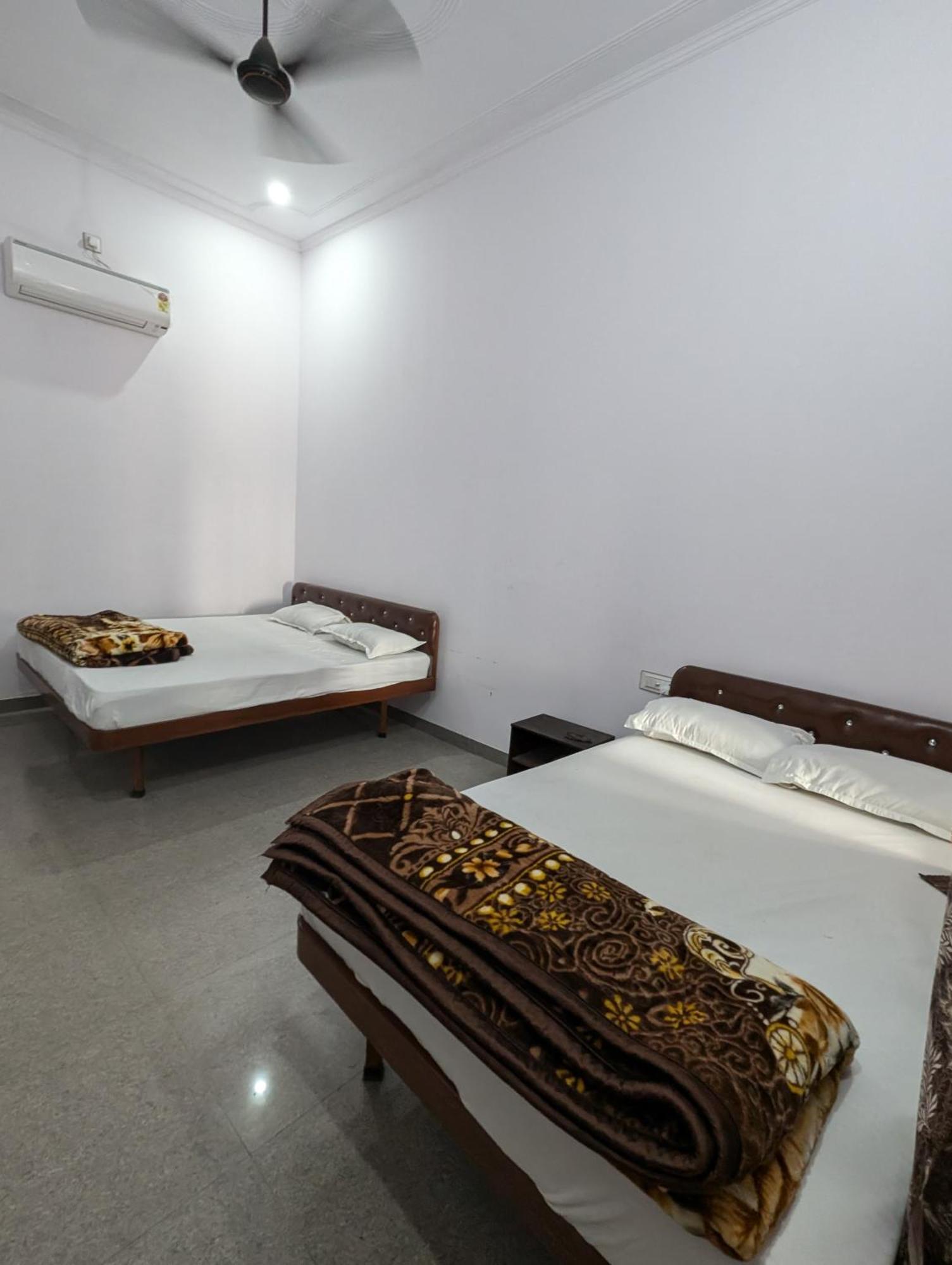 Hotel Raghunath Palace Khātu Εξωτερικό φωτογραφία